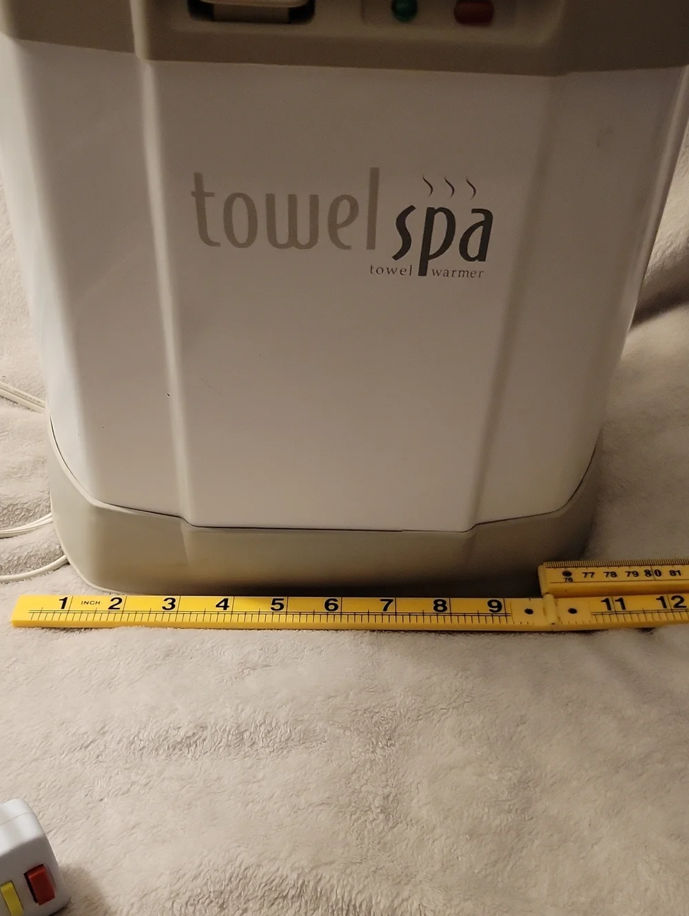 Brookstone Towel Spa Warmer. Trsted And Works